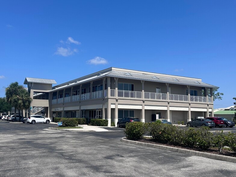 More Photos Of 3845 Beck Blvd, Naples Office Residential For Lease