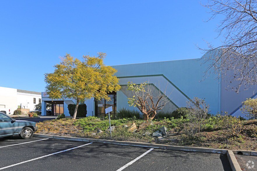 More Photos Of 131 Venture St, San Marcos Manufacturing For Sale