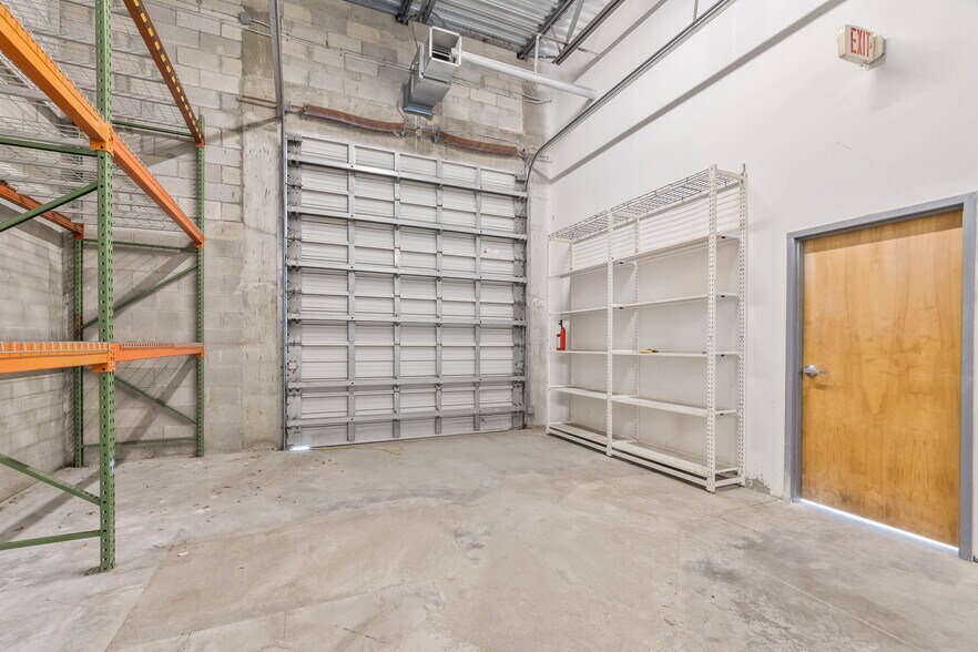 More Photos Of 1480 NE 131st St, Miami Warehouse For Sale