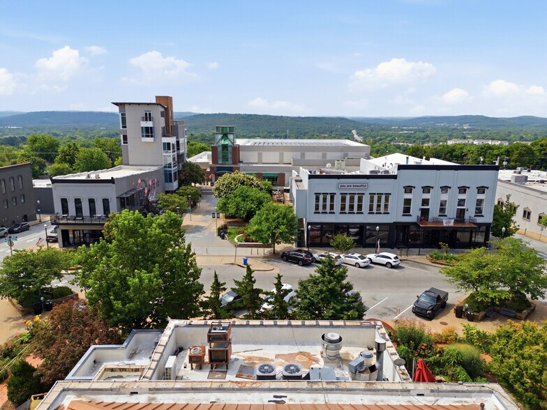 More Photos Of 21 W Mountain St, Fayetteville Storefront Retail Office For Lease