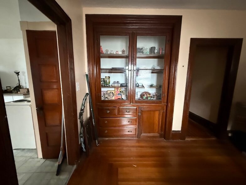 More Photos Of 341 Belmont St, Fall River Apartments For Sale