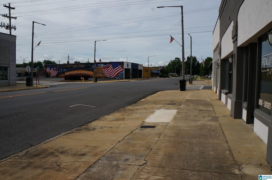 More Photos Of 103-107 N Norton Ave, Sylacauga Storefront For Sale