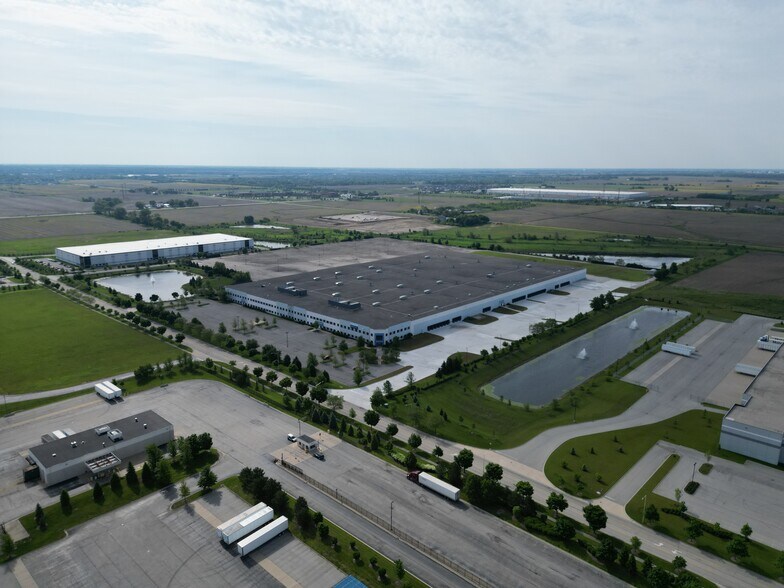 More Photos Of 2700 Ellis Dr, Joliet Warehouse For Sale