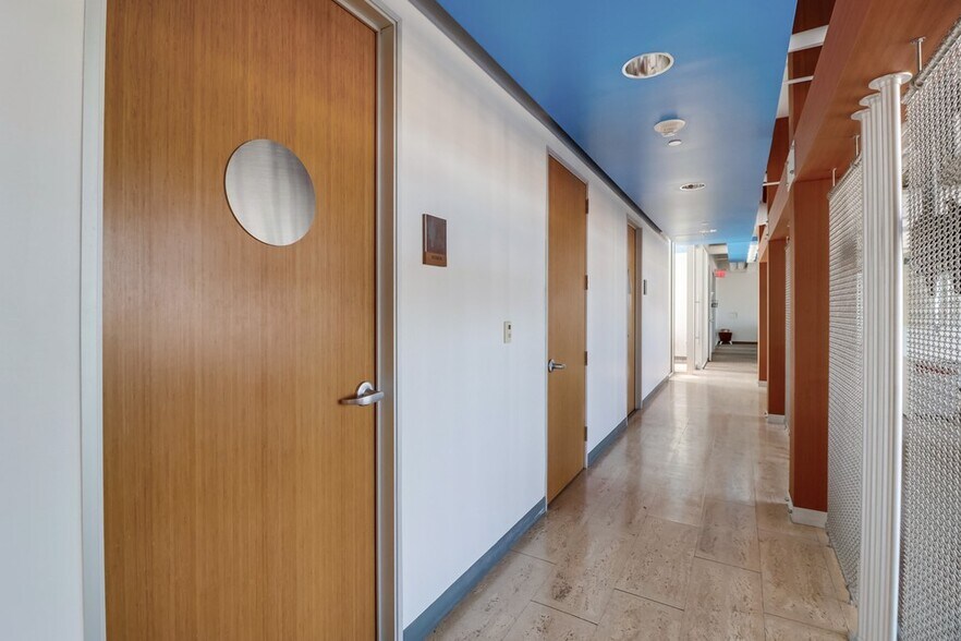 More Photos Of 1350 Columbia St, San Diego Loft Creative Space For Sale