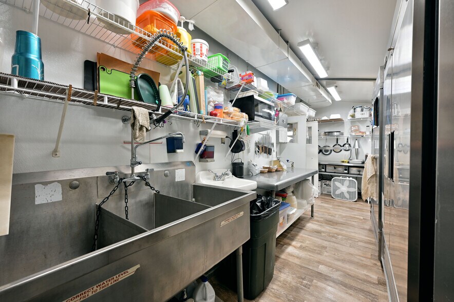 More Photos Of N2586 Spider Lake Trl, Birchwood Restaurant For Sale