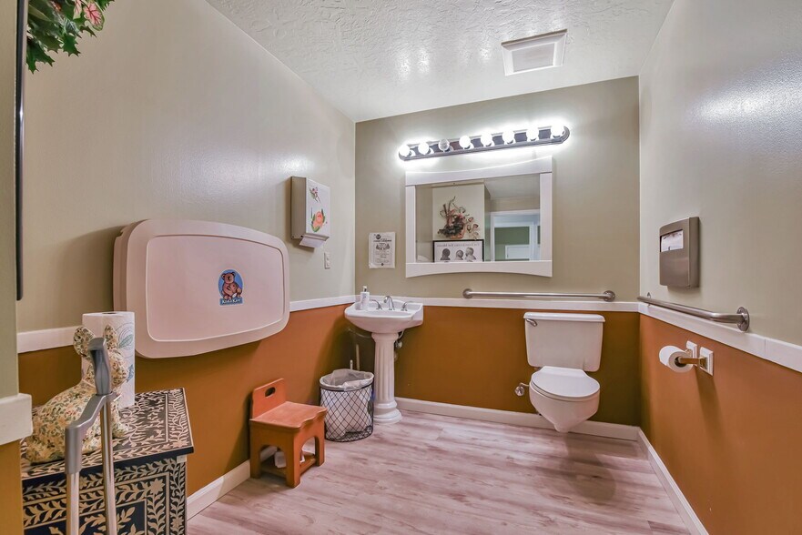 More Photos Of 2039 Forest Ave, San Jose Medical For Sale