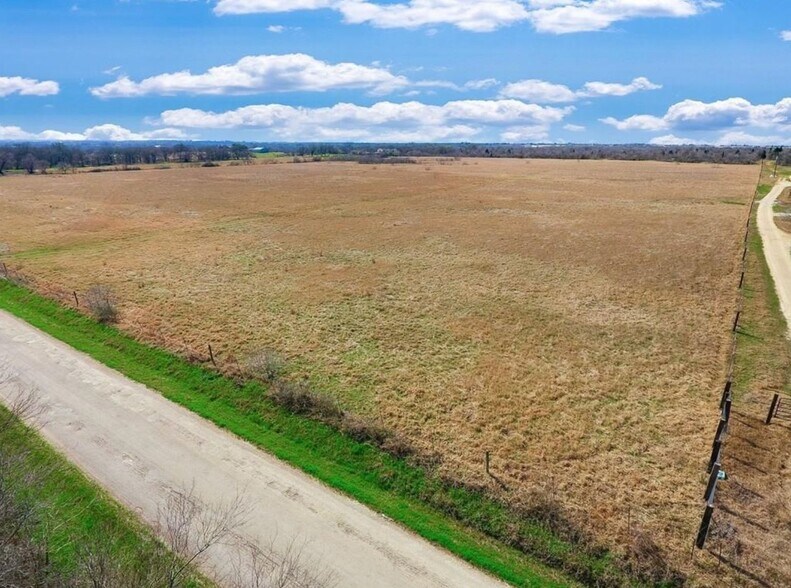 More Photos Of 1119 County Road 301, Elgin Land For Sale