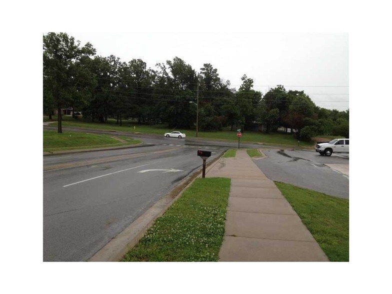 More Photos Of 4823 Har-ber Ave, Springdale Office For Sale