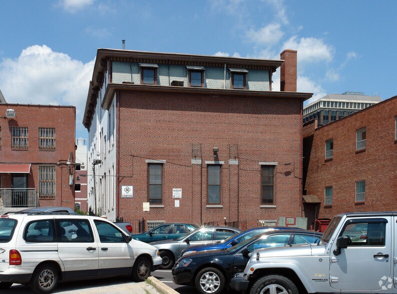 More Photos Of 106 W Main St, Norristown Office For Sale