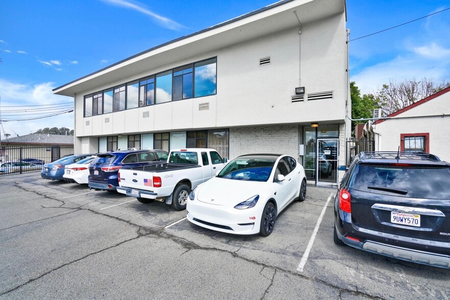 More Photos Of 2811 Castro Valley Blvd, Castro Valley Office Residential For Sale