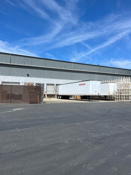 More Photos Of 261-299 S Vasco Rd, Livermore Warehouse For Lease