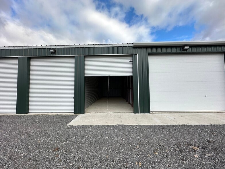More Photos Of 147 N Pricetown Rd, Diamond Self Storage For Sale