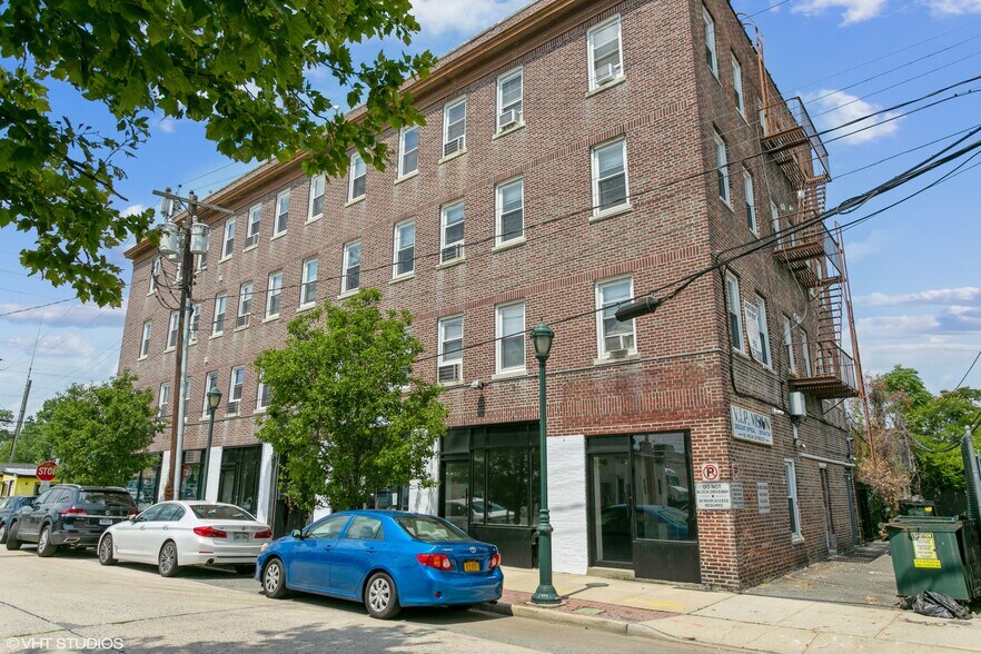 Primary Photo Of 16-21 New St, Hewlett Apartments For Lease