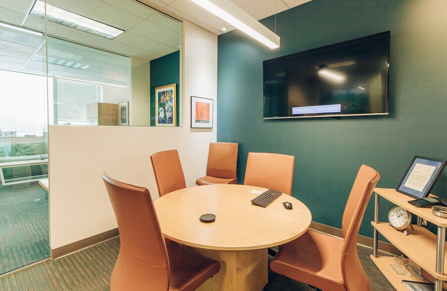 More Photos Of 150-220 SW Harrison St, Portland Loft Creative Space For Lease