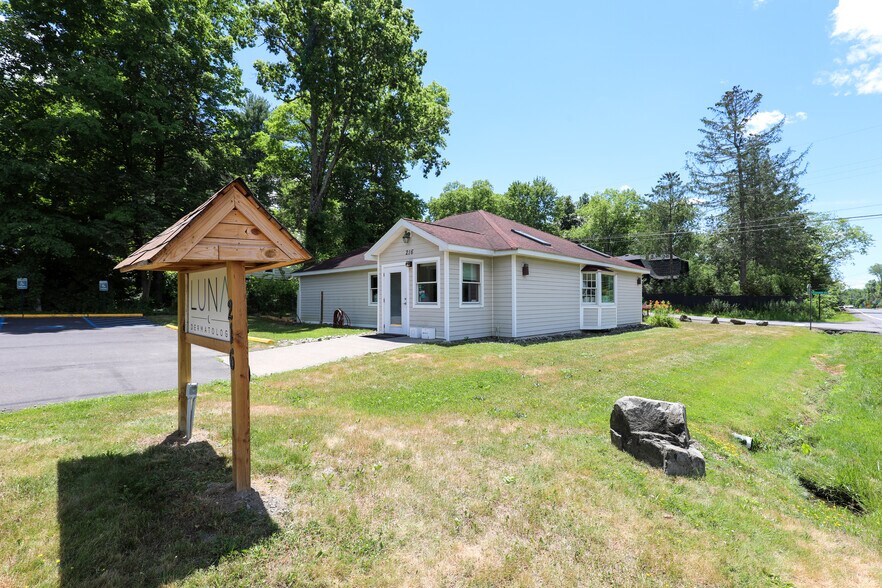 More Photos Of 216 Rt. 32, New Paltz Medical For Sale