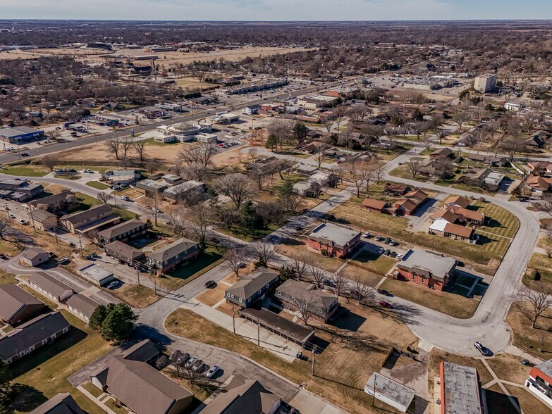 More Photos Of 3102 Sierra Pky, Hutchinson Apartments For Sale