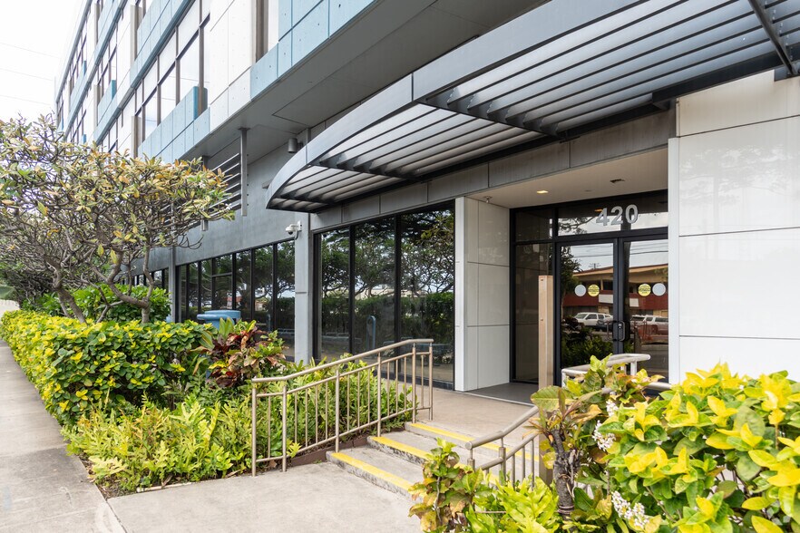 More Photos Of 420 Waiakamilo Rd, Honolulu Office For Lease