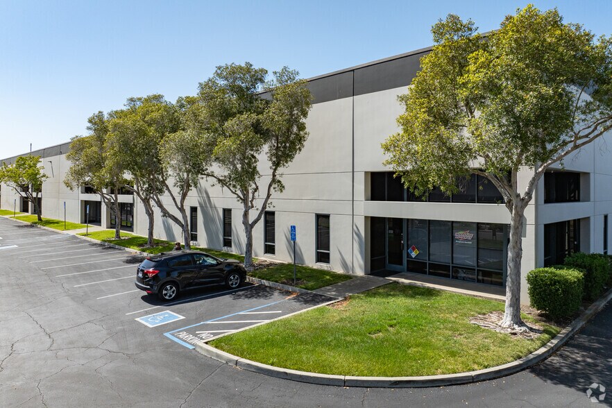 More Photos Of 535 Getty Ct, Benicia Warehouse For Lease