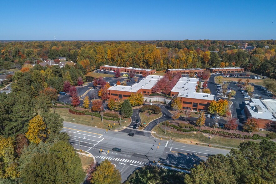 More Photos Of 3820 N Elm St, Greensboro Medical For Lease