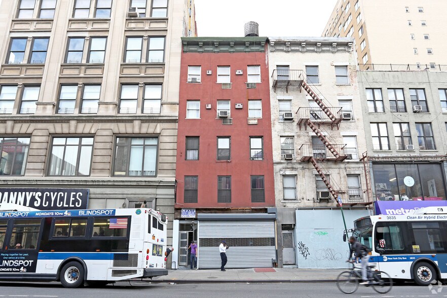 More Photos Of 544 6th Ave, New York Apartments For Lease