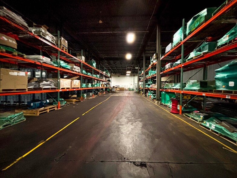 More Photos Of 5900 Pennsylvania Ave, Maple Heights Distribution For Sale