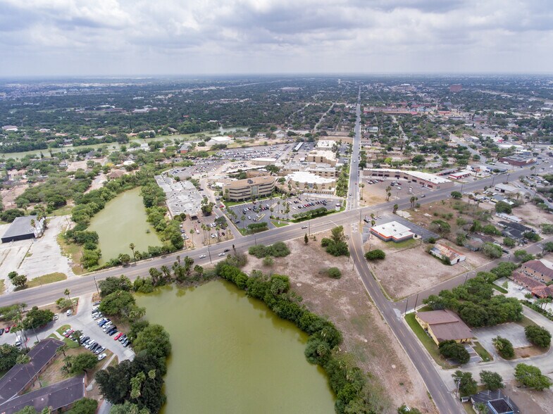 More Photos Of 864 Central Blvd, Brownsville Medical For Sale