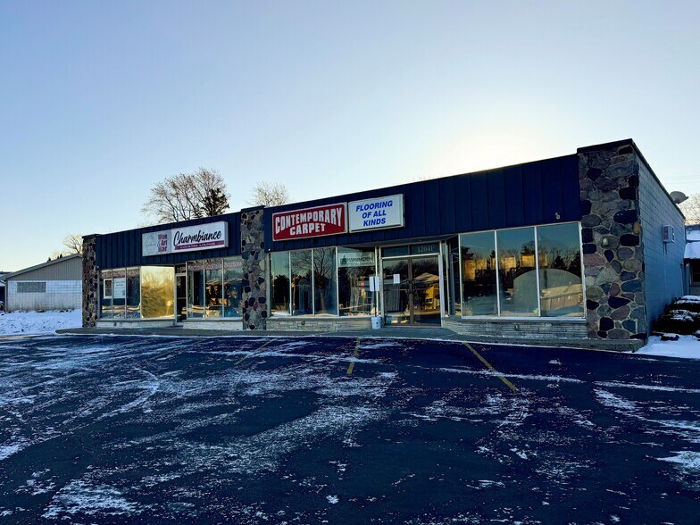 Primary Photo Of 12041 W Janesville Rd, Hales Corners Storefront For Lease