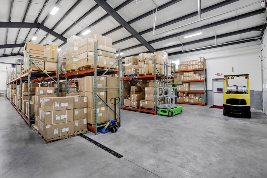 More Photos Of 269 Stone Schoolhouse Rd, Bloomingburg Warehouse For Sale