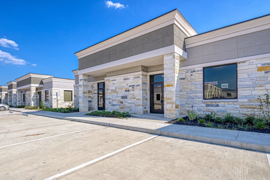 More Photos Of 3129 Kingsley Dr, Pearland Medical For Lease