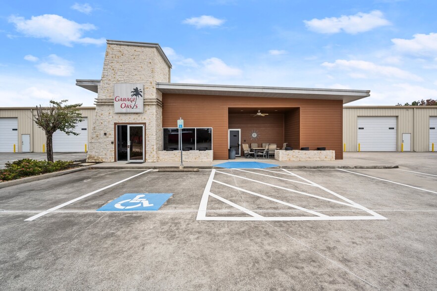 More Photos Of 8826 Louetta Rd, Spring Self Storage For Sale