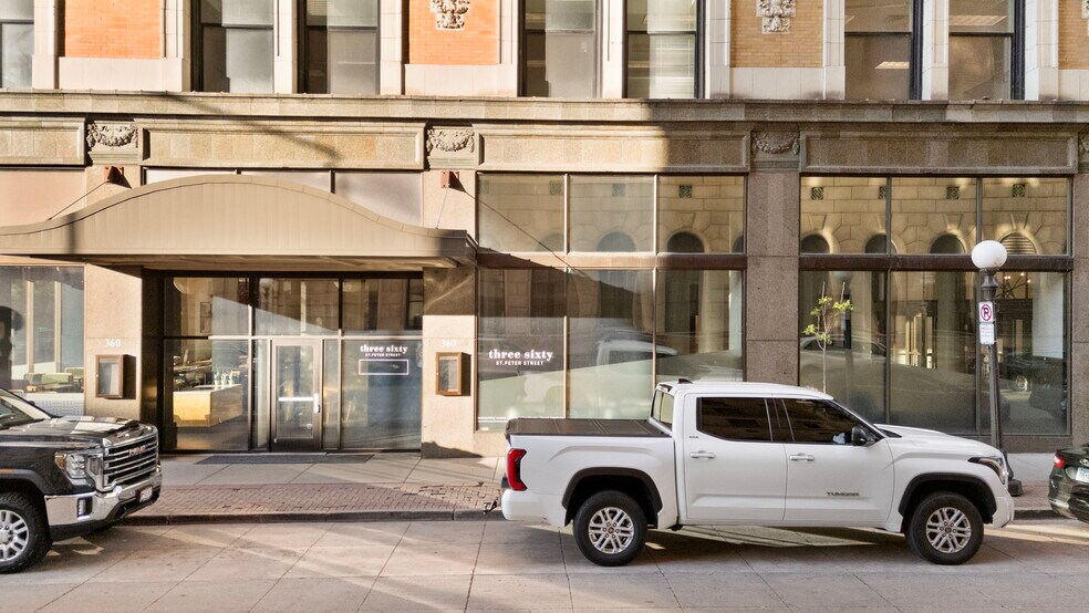 More Photos Of 360 Saint Peter St, Saint Paul Apartments For Lease