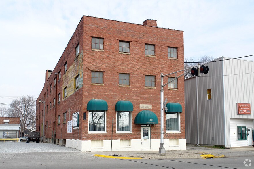 Primary Photo Of 228 E Washington St, Shelbyville Warehouse For Lease