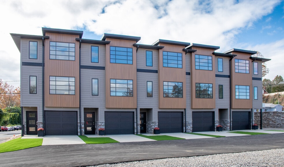 More Photos Of 577 English St, Bristol Apartments For Sale