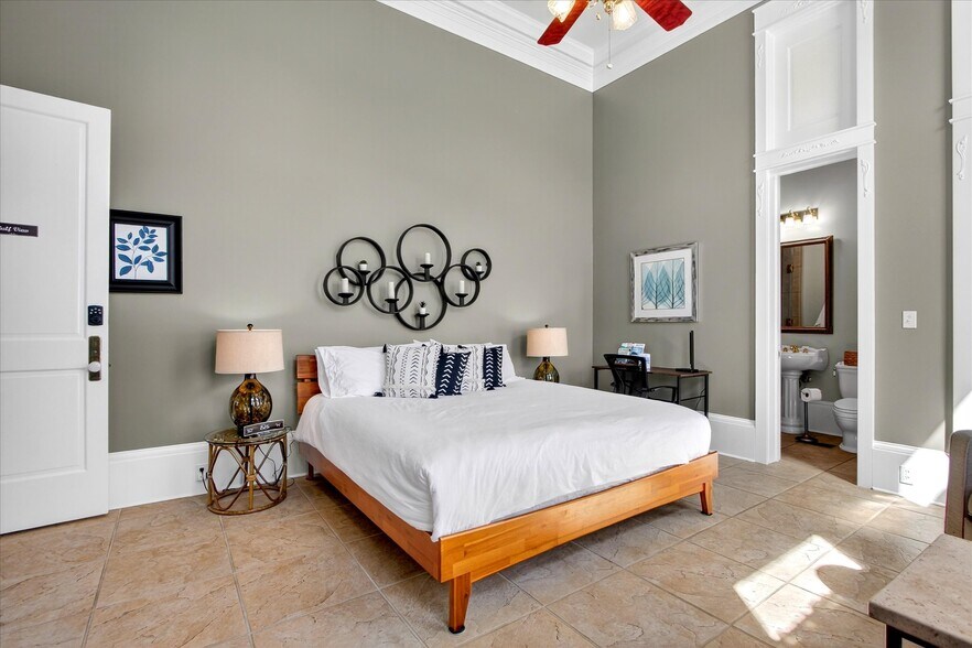 More Photos Of 1611 Glenn Swetman St, Biloxi Specialty For Sale