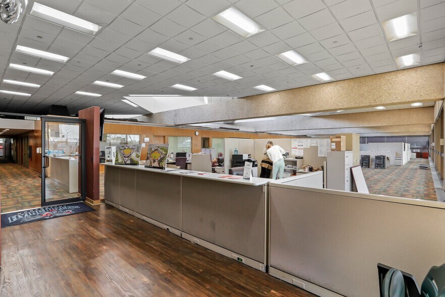 More Photos Of 100 Summit Ave, Hagerstown Office For Sale