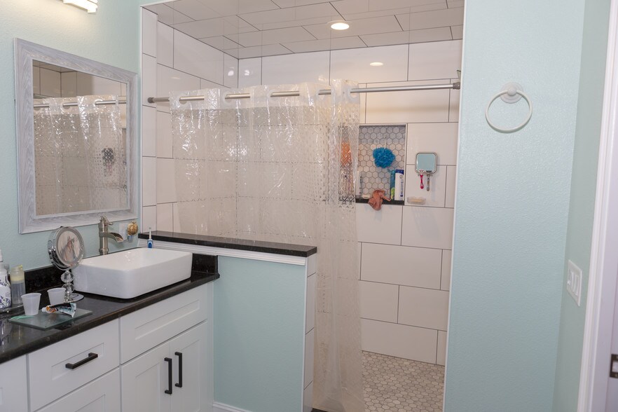 More Photos Of 2211 E Norvell Bryant Hwy, Hernando Freestanding For Sale