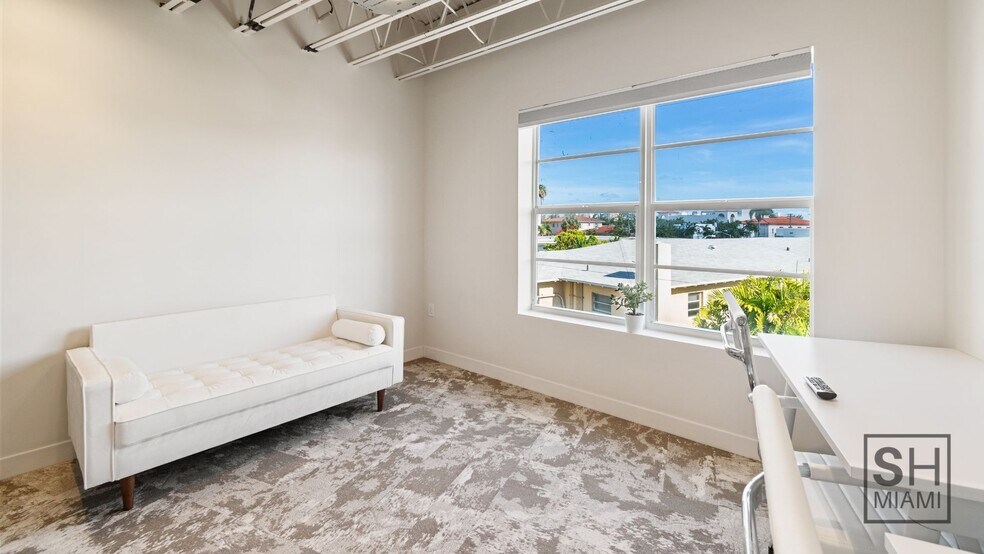 More Photos Of 820 W 41st St, Miami Beach Coworking Space