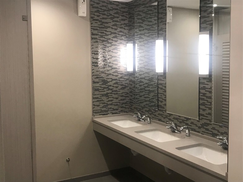 More Photos Of 12850 Middlebrook Rd, Germantown Coworking Space