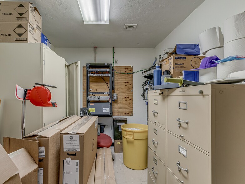 More Photos Of 430 N Berry Rd, Norman Medical For Sale