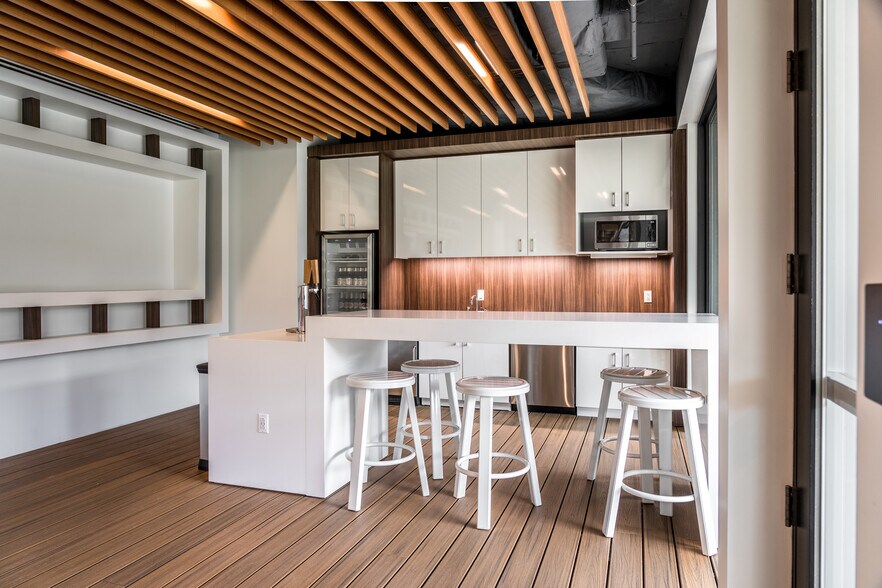 More Photos Of 6116 Executive Blvd, Rockville Office For Lease