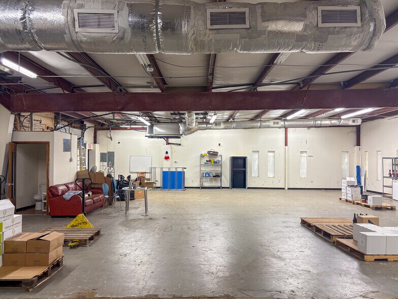 More Photos Of 2231 Technical Pky, Charleston Office For Lease