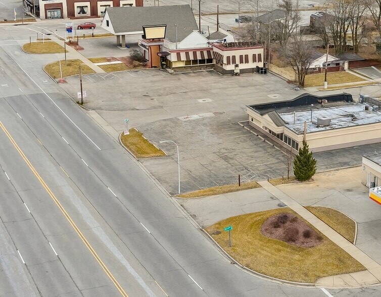 More Photos Of 24758 Southfield Rd, Southfield Restaurant For Sale