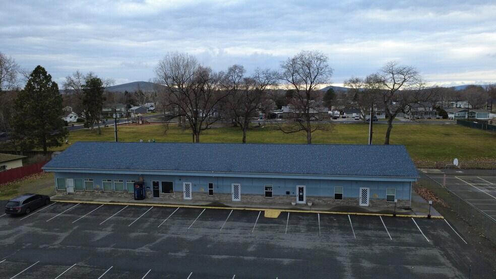 More Photos Of 1217 Thayer Dr, Richland General Retail For Sale