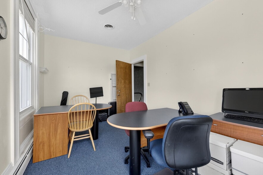 More Photos Of 446 County St, New Bedford Office For Sale