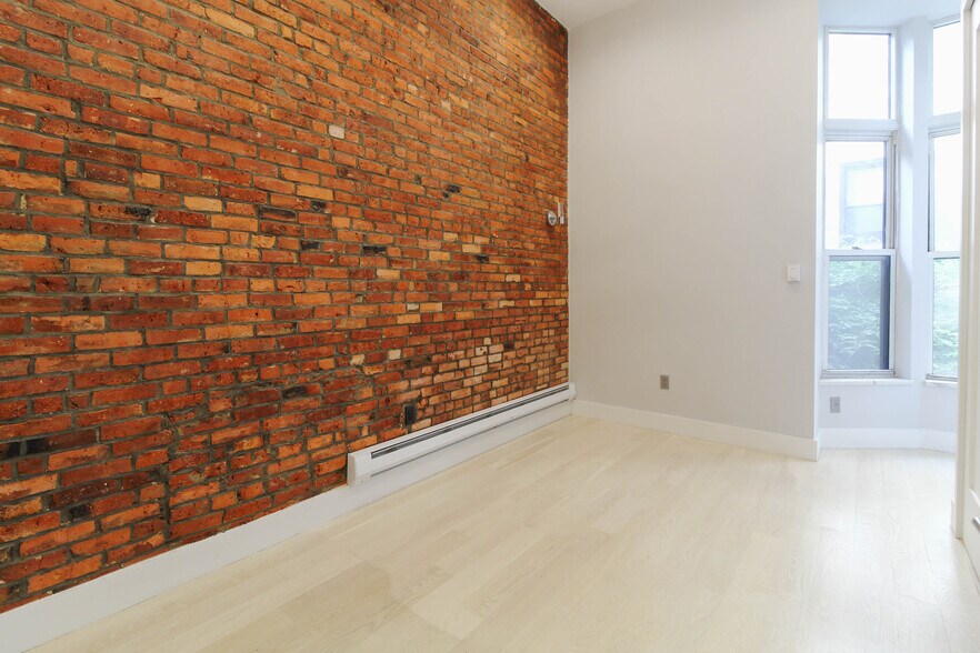 More Photos Of 133 E 35th St, New York Apartments For Sale