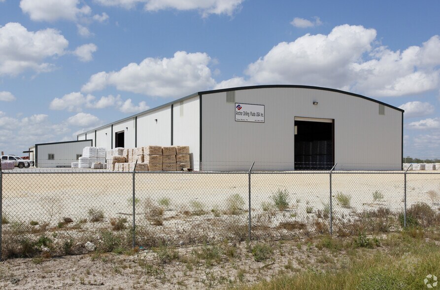More Photos Of 3077 S Highway 37 Access, Three Rivers Land For Sale