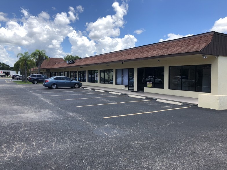 More Photos Of 2210 Tamiami Trl S, Venice Freestanding For Lease