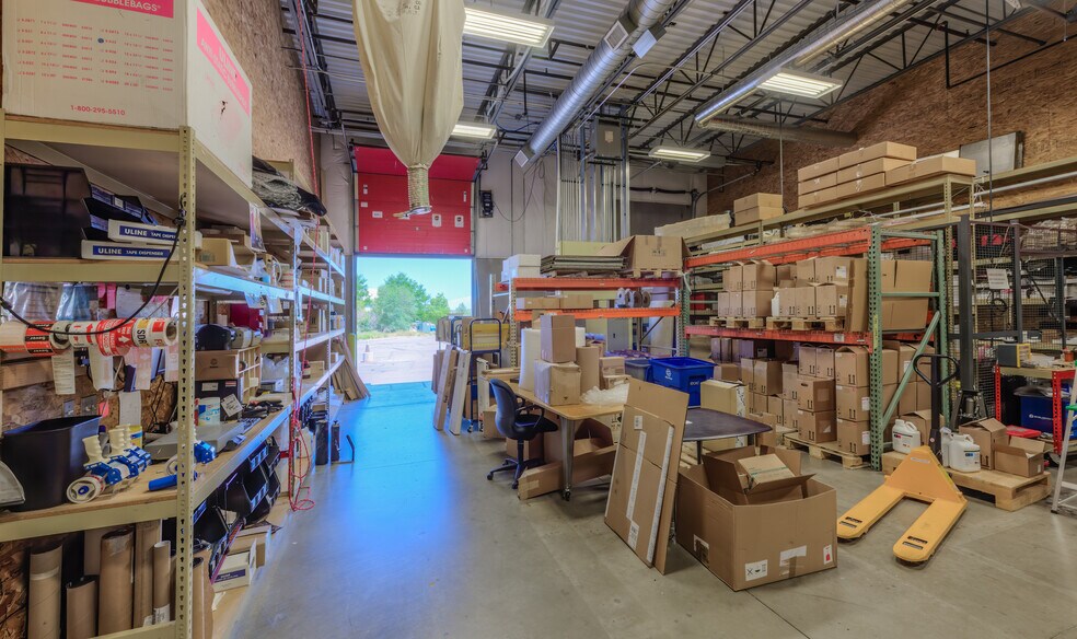 More Photos Of 2011 Cherry St, Louisville Light Manufacturing For Lease