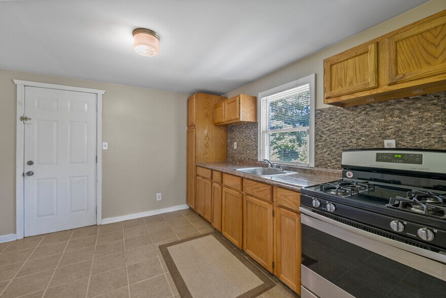 More Photos Of 2608 Mount Holly Rd, Burlington Land For Lease