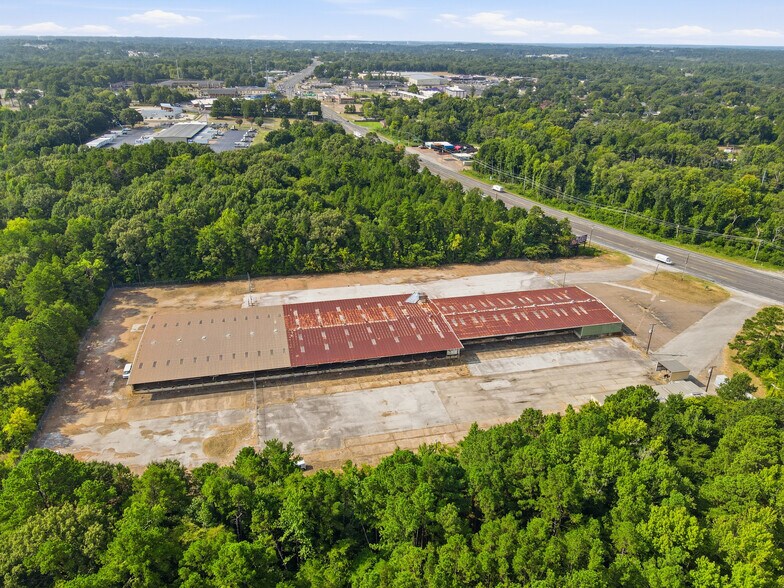 More Photos Of 3611 Mineola Hwy, Tyler Truck Terminal For Sale